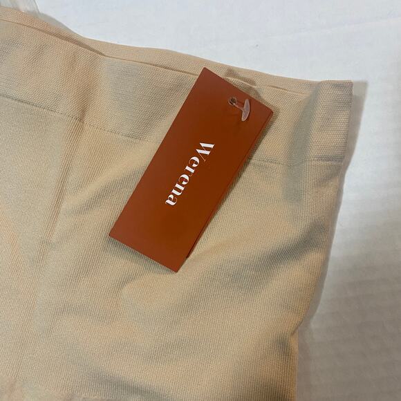 Werena NWT Shaping Boyshort Beige Cream Tan Sz M Light Support - Picture 2 of 10